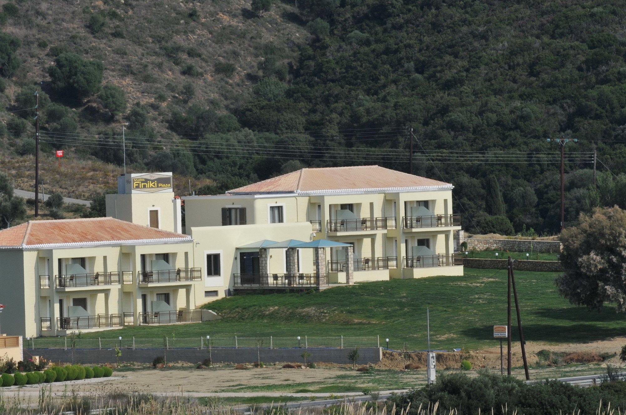 Aparthotel Finiki Plaza Methoni  Exterior foto