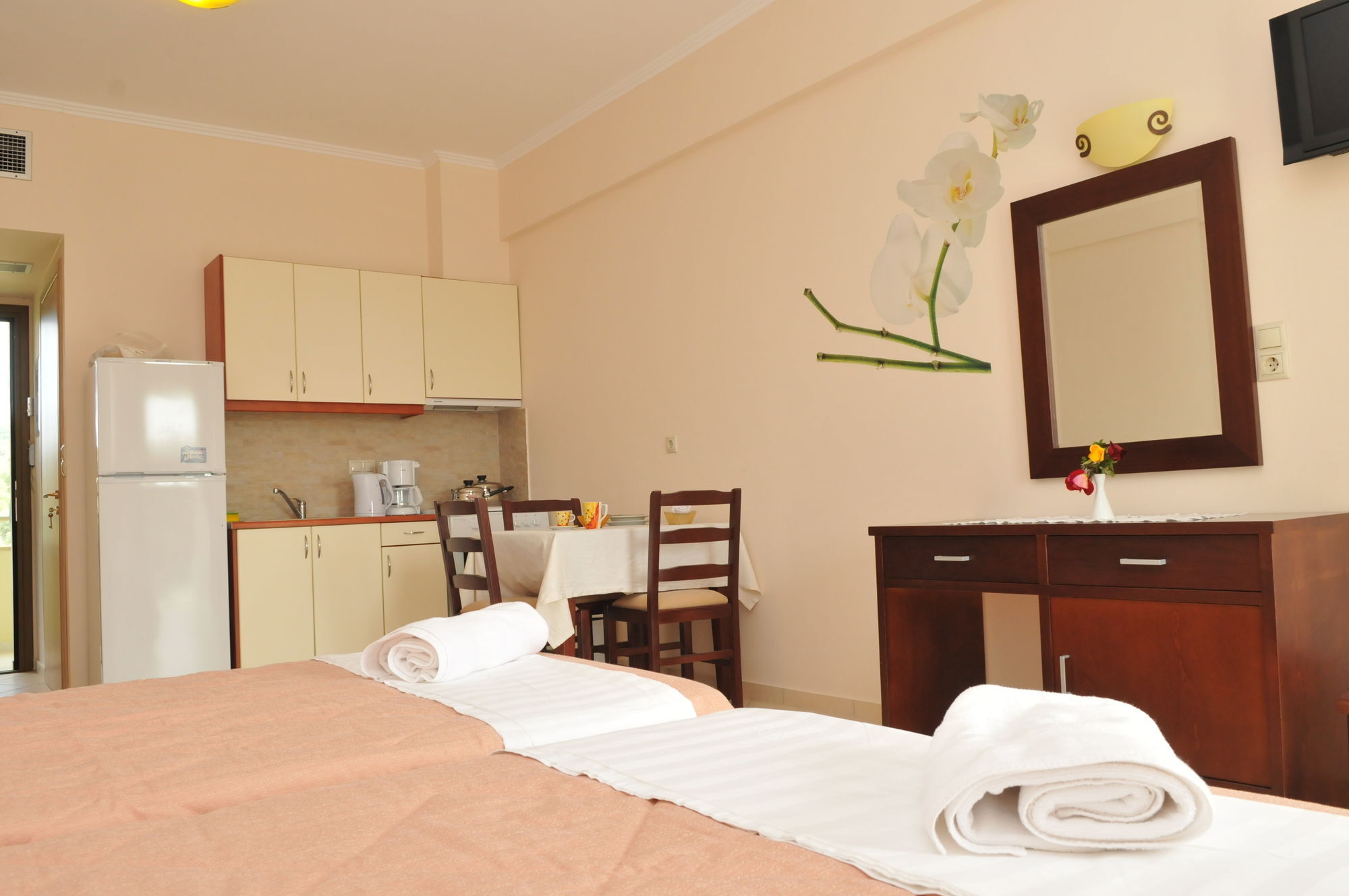 Aparthotel Finiki Plaza Methoni  Exterior foto