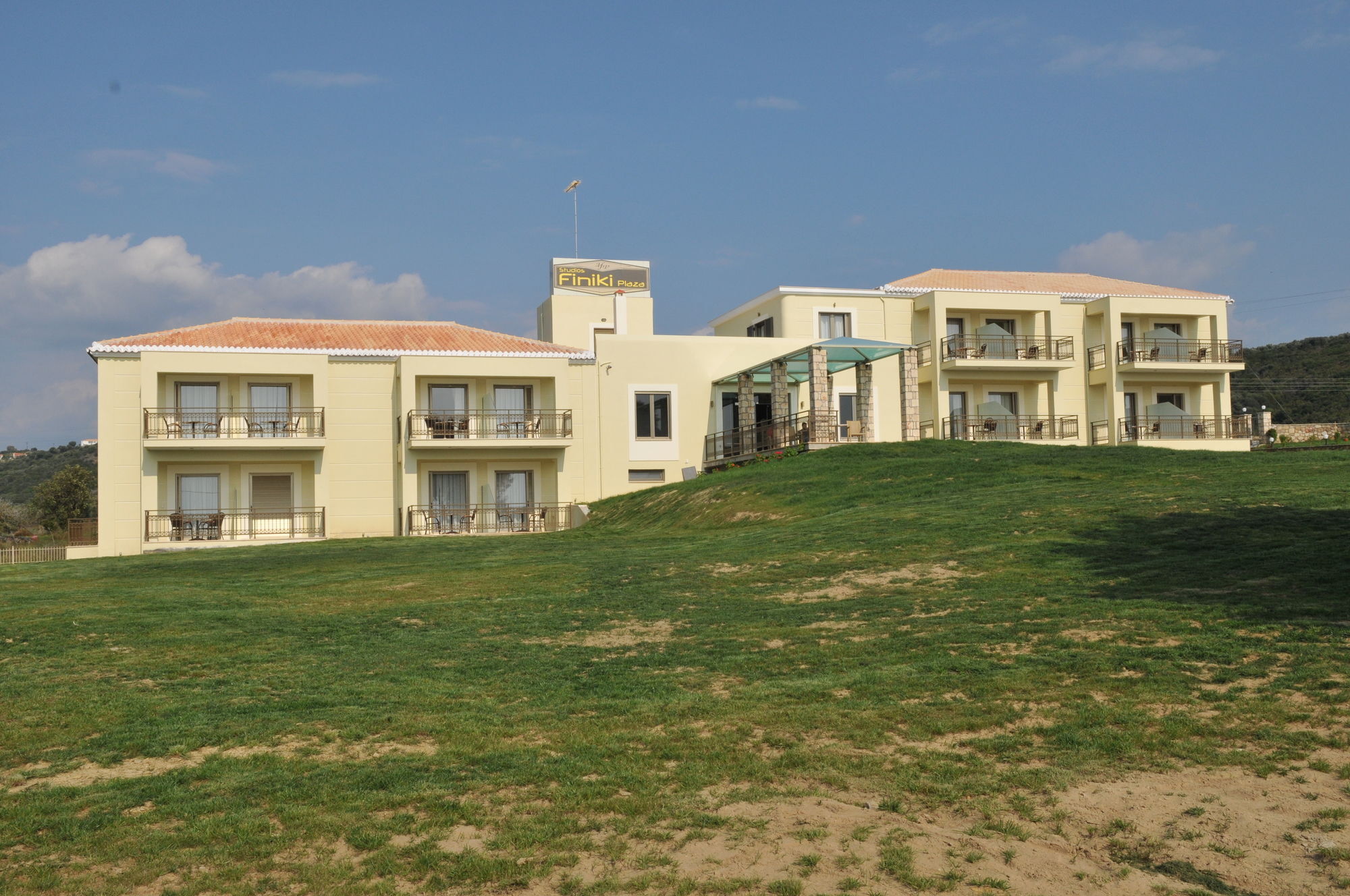 Aparthotel Finiki Plaza Methoni  Exterior foto